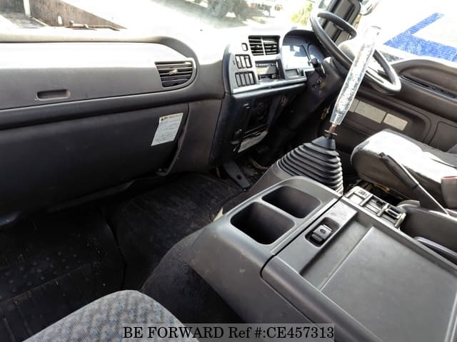 ISUZU FORWARD — фото 3