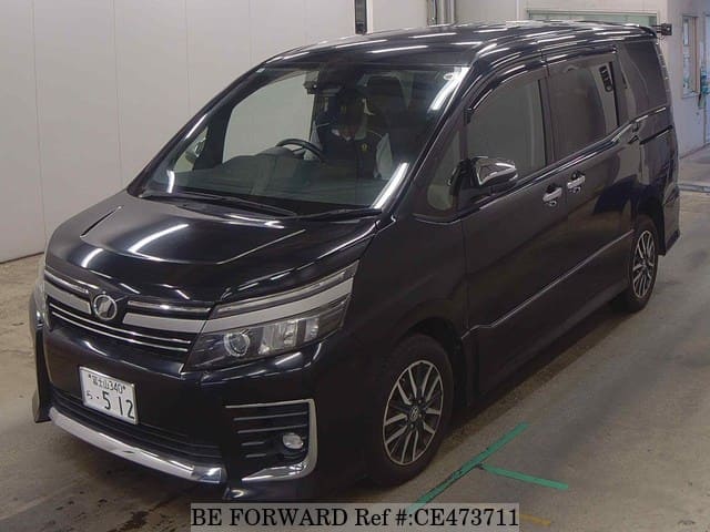 Toyota VOXY ZS KIRAMEKI 2 — фото 1