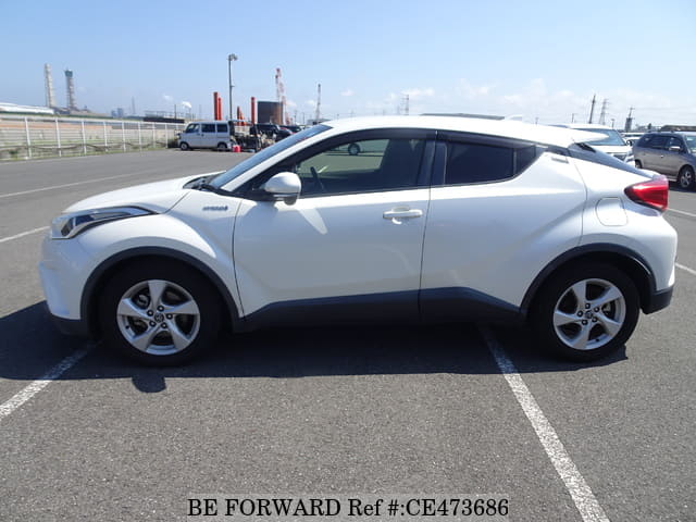 Toyota C-HR HYBRID S — фото 2