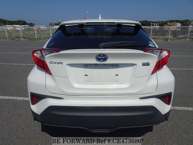Toyota C-HR HYBRID S — фото 4