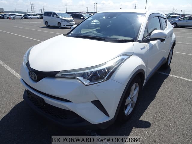 Toyota C-HR HYBRID S — фото 1