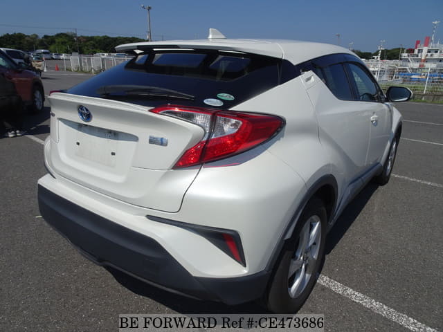 Toyota C-HR HYBRID S — фото 5