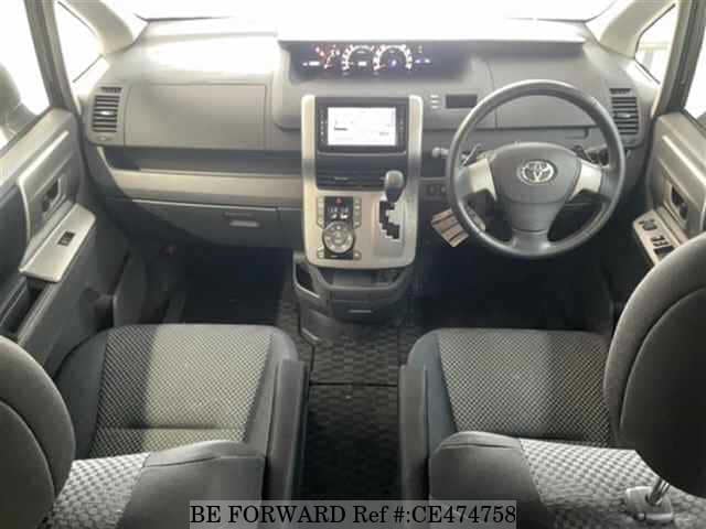 Toyota NOAH SI — фото 3