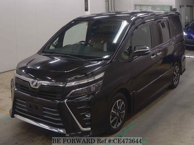 Toyota VOXY ZS KIRAMEKI — фото 1