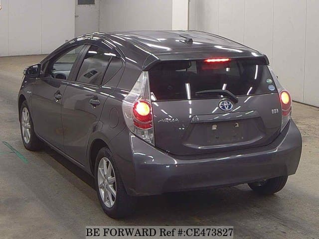 Toyota AQUA HYBRID S — фото 5