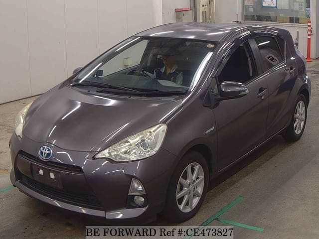 Toyota AQUA HYBRID S — фото 1