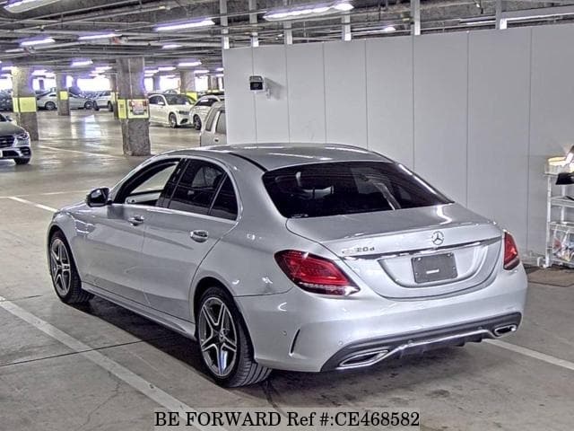 Mercedes-Benz C-CLASS C220D AVANTGARDE AMG LINE — фото 4