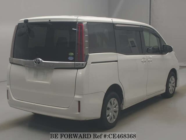 Toyota NOAH X — фото 2