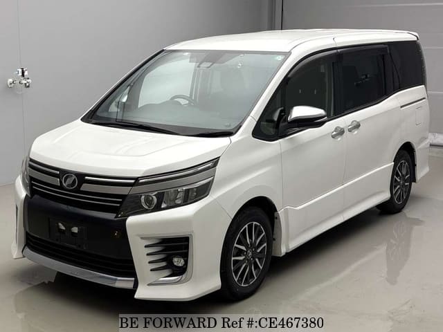 Toyota VOXY ZS KIRAMEKI 2 — фото 1