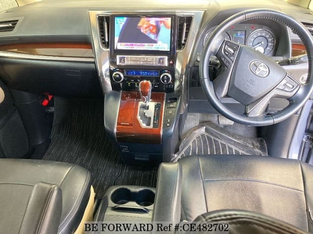 Toyota VELLFIRE X — фото 4