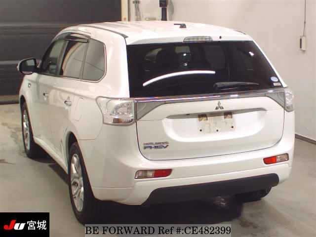 MITSUBISHI OUTLANDER PHEV G NAVI PACKAGE — фото 2