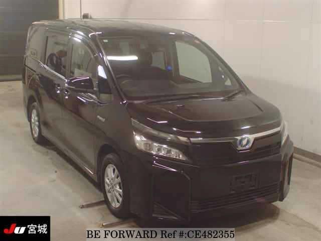 Toyota VOXY HYBRID X — фото 1