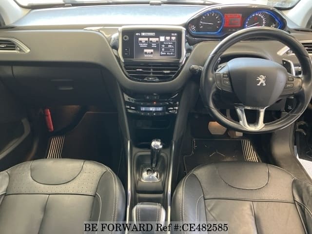PEUGEOT 2008 LEATHER EDITION — фото 4