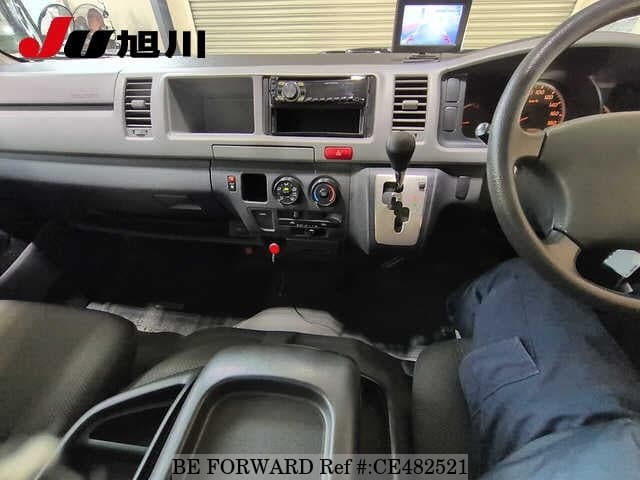 Toyota HIACE WAGON DX — фото 4