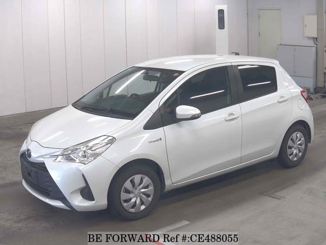 Toyota VITZ HYBRID F — фото 1