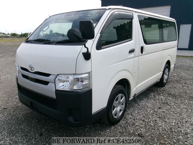 Toyota HIACE VAN DX — фото 1