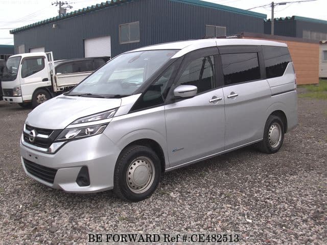Nissan SERENA HYBRID X — фото 1