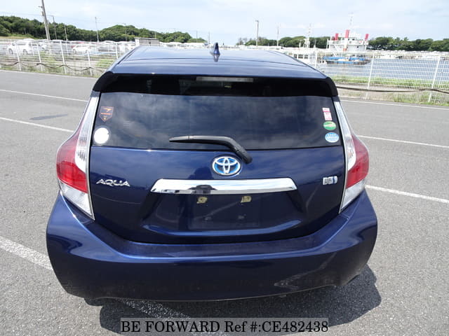 Toyota AQUA HYBRID S STYLE BLACK — фото 4