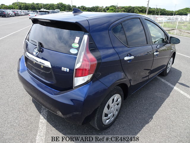 Toyota AQUA HYBRID S STYLE BLACK — фото 5