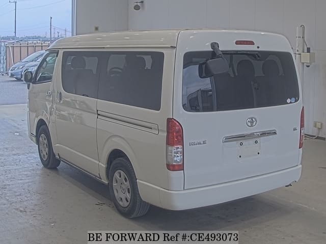 Toyota HIACE WAGON — фото 2