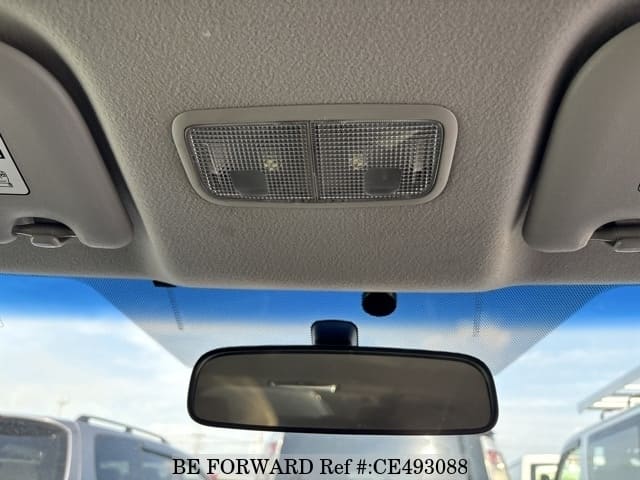 Toyota COROLLA FIELDER HYBRID G — фото 5