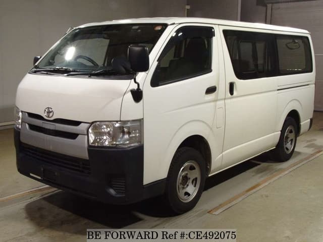 Toyota HIACE VAN DX — фото 1