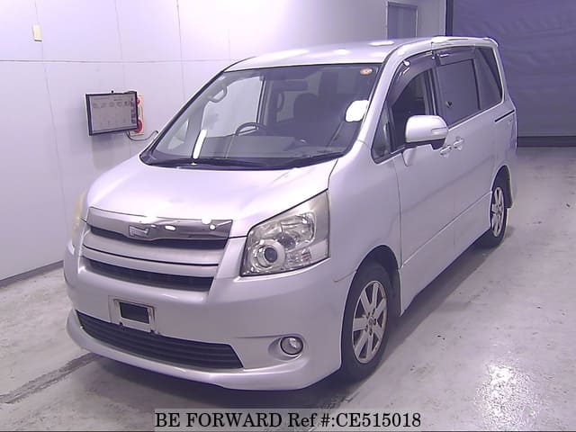 Toyota NOAH S — фото 1
