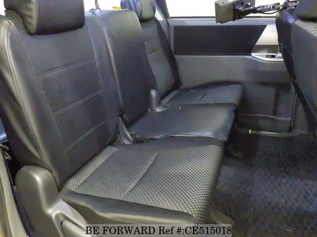 Toyota NOAH S — фото 5