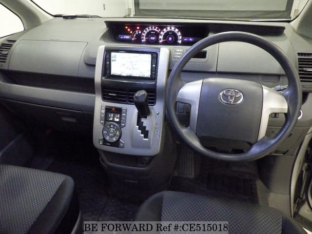 Toyota NOAH S — фото 3