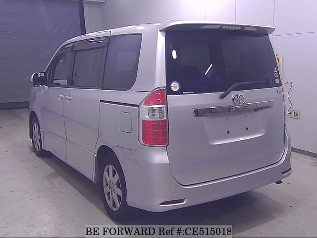 Toyota NOAH S — фото 2