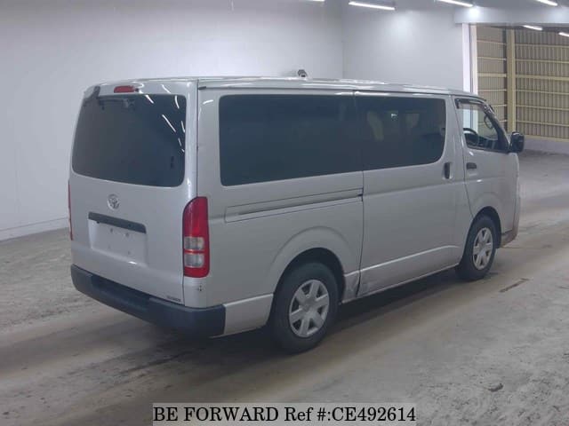 Toyota HIACE VAN LONG DX — фото 2