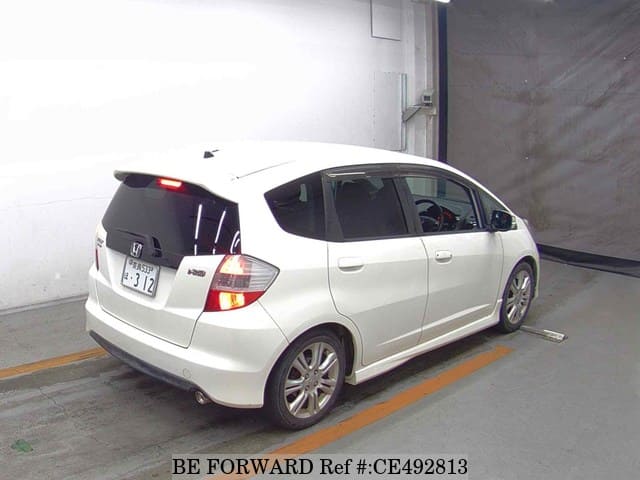Honda FIT RS — фото 2