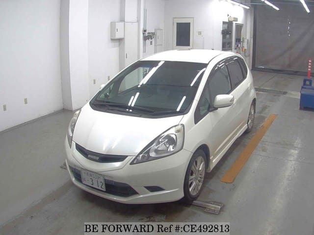 Honda FIT RS — фото 1