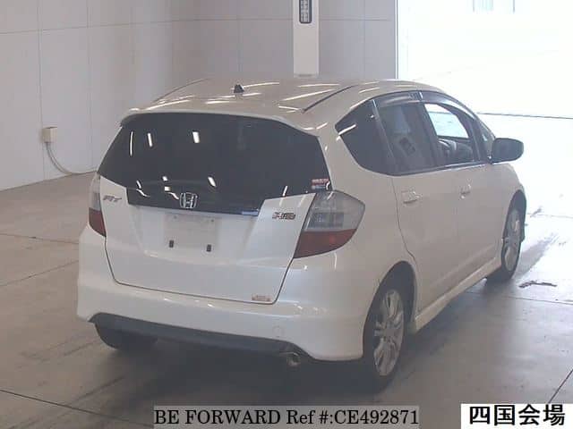 Honda FIT RS — фото 2