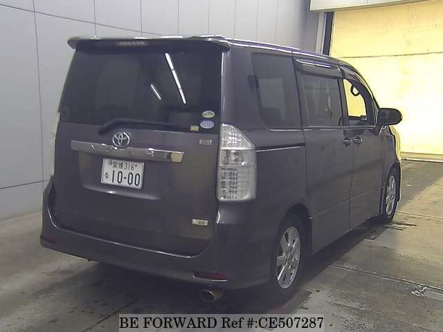 Toyota NOAH SI — фото 2