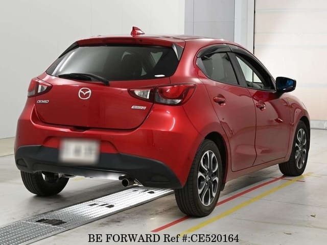 Mazda DEMIO XD TOURING — фото 2