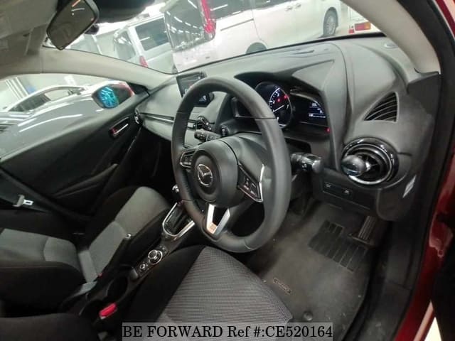 Mazda DEMIO XD TOURING — фото 3