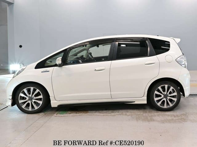 Honda FIT HYBRID RS — фото 5