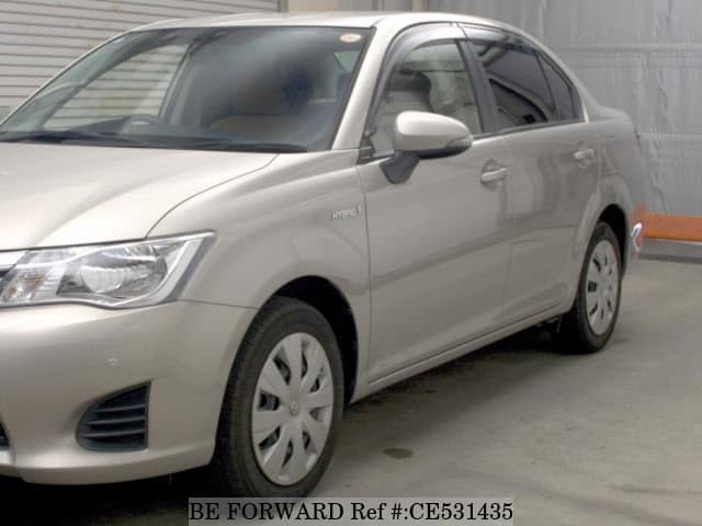 Toyota COROLLA AXIO HYBRID — фото 5