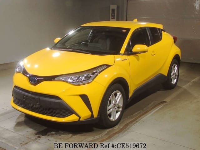 Toyota C-HR HYBRID S — фото 1
