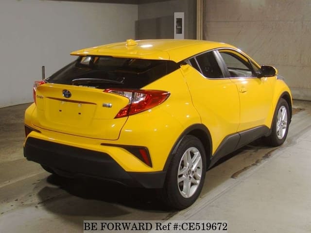 Toyota C-HR HYBRID S — фото 2