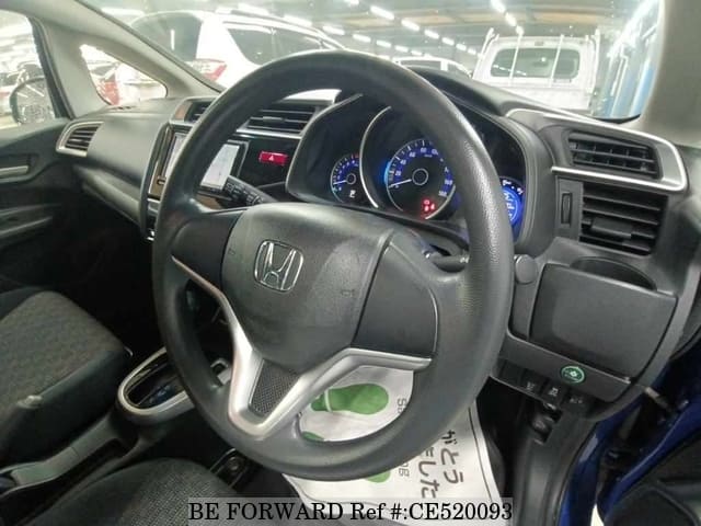Honda FIT 13G F PACKAGE — фото 3