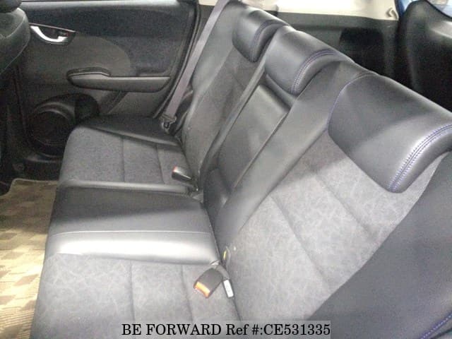 Honda FIT SHUTTLE 15X COOL EDITION — фото 4