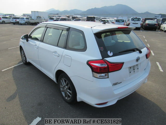 Toyota COROLLA FIELDER HYBRID — фото 3