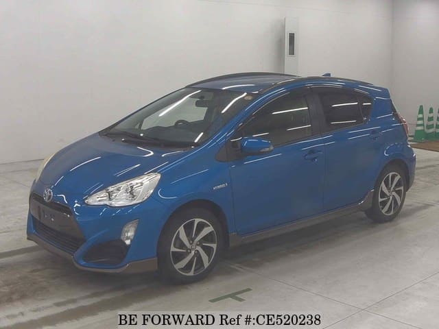 Toyota AQUA HYBRID X URBAN — фото 1