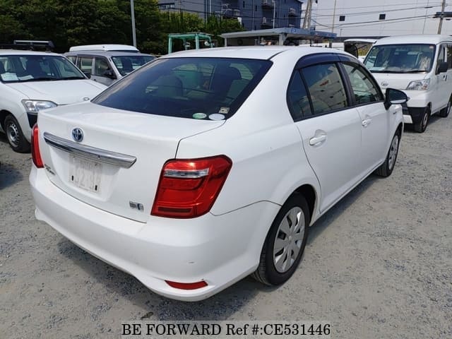 Toyota COROLLA AXIO HYBRID — фото 2