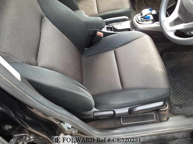 Honda FIT HYBRID F PACKAGE — фото 4