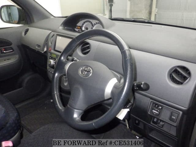 Toyota SIENTA DICE LIMITED — фото 3