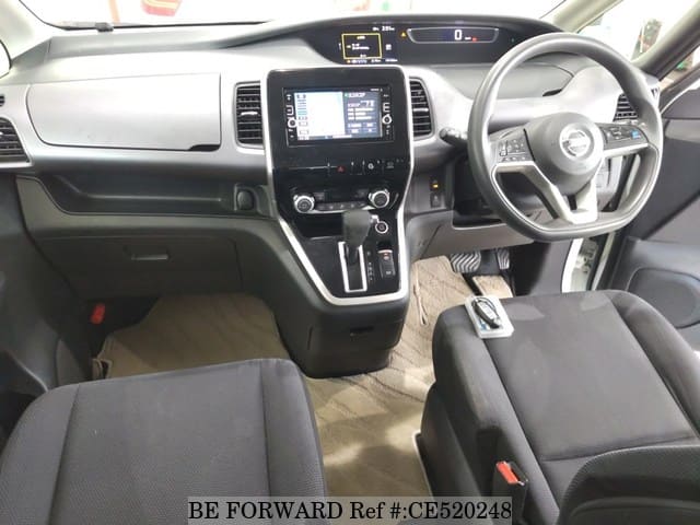 Nissan SERENA HYBRID X — фото 3