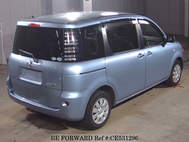 Toyota SIENTA X LIMITED — фото 2